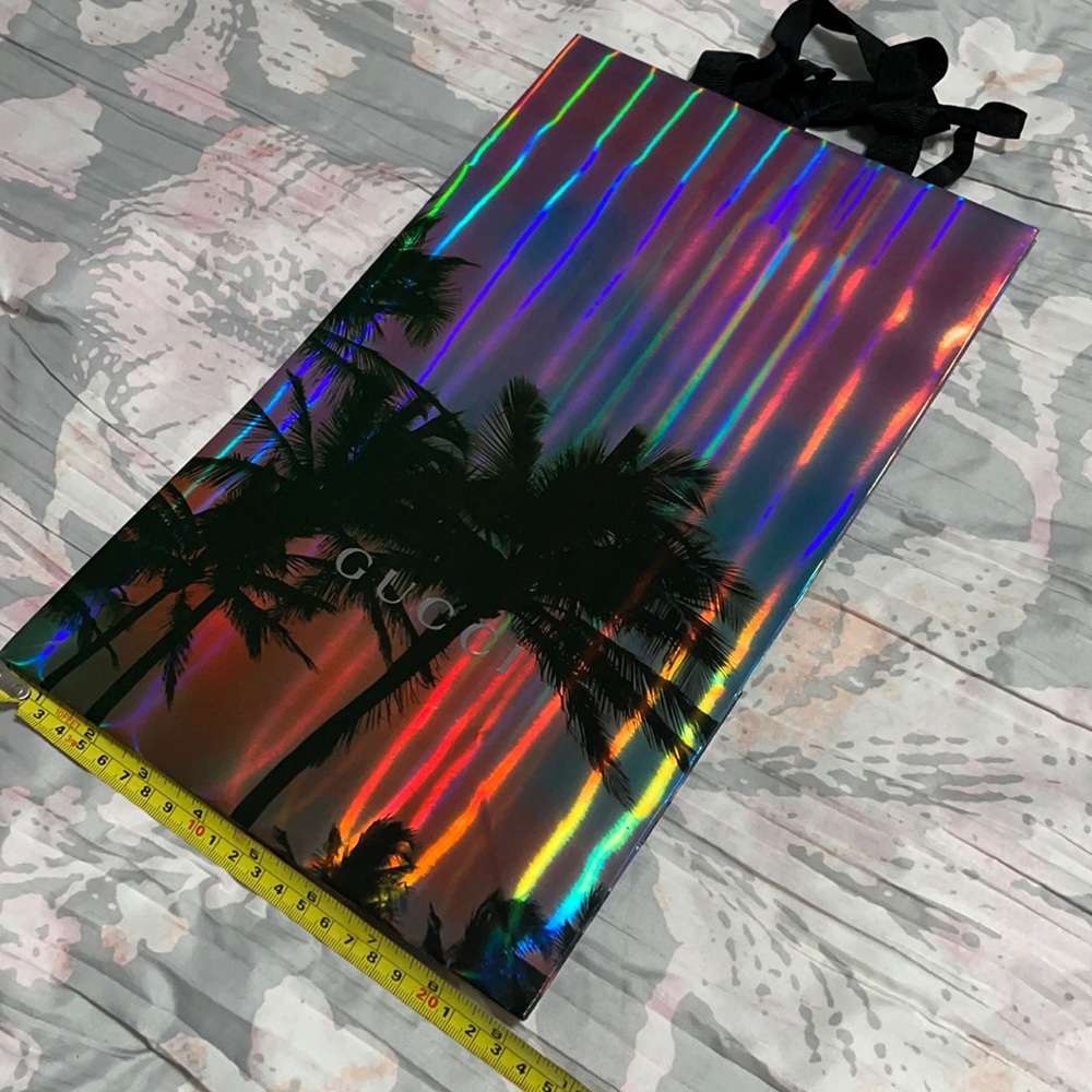 Gucci shopping bag